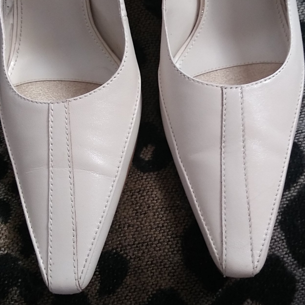 Karen Scott Leather Slingbacks